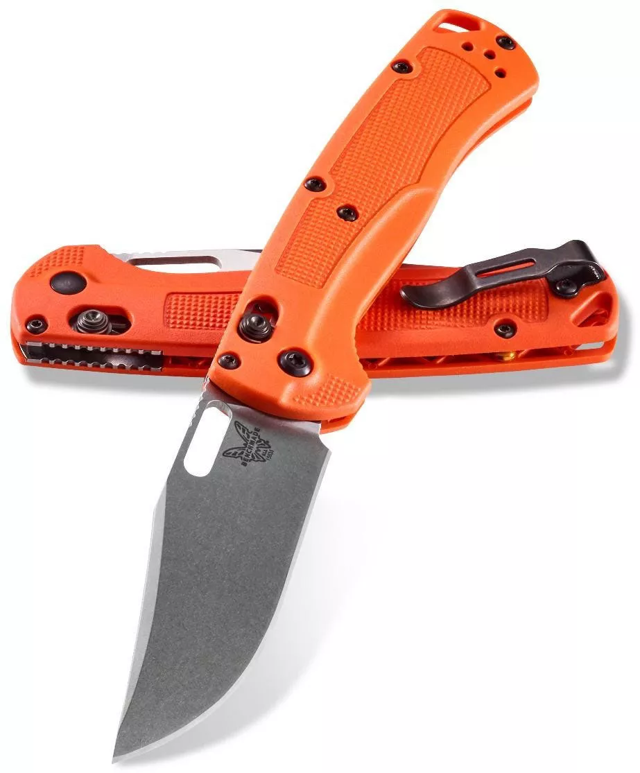 Benchmade Taggedout Knife w/Plain Edge Clip Point Blade (15535)
